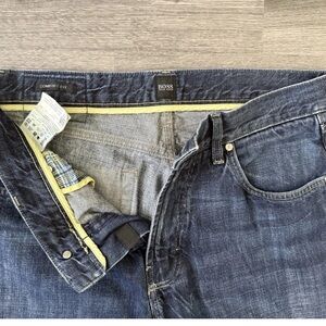 Hugo Boss Jeans Mens 34x30 Jacksons Straight Leg Selvedge Dark blueWash